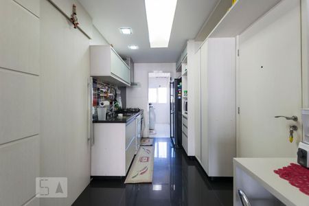 Cozinha de apartamento à venda com 3 quartos, 184m² em Vila Mariana, São Paulo