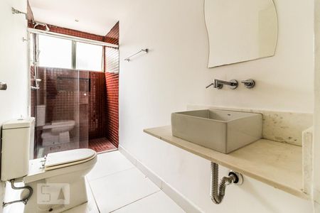 Banheiro de apartamento à venda com 3 quartos, 110m² em Perdizes, São Paulo