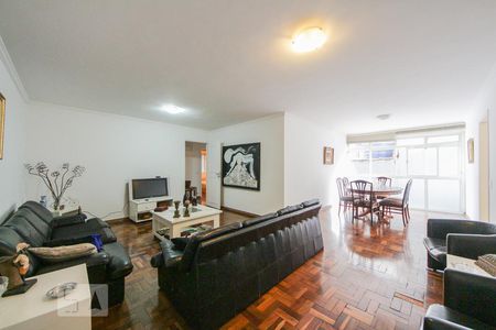 Sala de estar de apartamento para alugar com 3 quartos, 154m² em Consolação, São Paulo