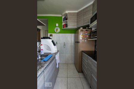 Cozinha de apartamento para alugar com 2 quartos, 48m² em São Luiz, Belo Horizonte