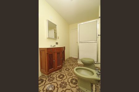 Apartamento à venda com 136m², 3 quartos e 1 vaga Apartamento à venda com 136m², 3 quartos e 1 vagaBanheiro Suite.