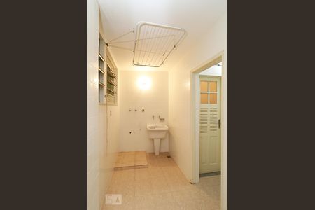 Apartamento à venda com 136m², 3 quartos e 1 vaga Apartamento à venda com 136m², 3 quartos e 1 vagaÁrea de Serviço.