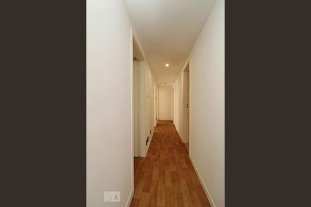 Corredor de apartamento à venda com 3 quartos, 136m² em Copacabana, Rio de Janeiro