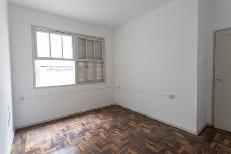 Quarto 2 de apartamento para alugar com 2 quartos, 70m² em Petrópolis, Porto Alegre