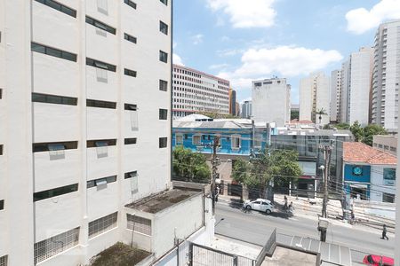 Vista da varanda  de apartamento para alugar com 1 quarto, 32m² em Liberdade, São Paulo