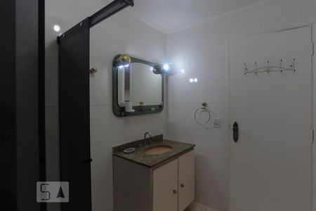 Banheiro Social Detalhe de apartamento para alugar com 2 quartos, 82m² em Vila Romana, São Paulo