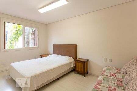 Casa de condomínio à venda com 520m², 4 quartos e 5 vagas Casa de condomínio à venda com 520m², 4 quartos e 5 vagasSuíte 2