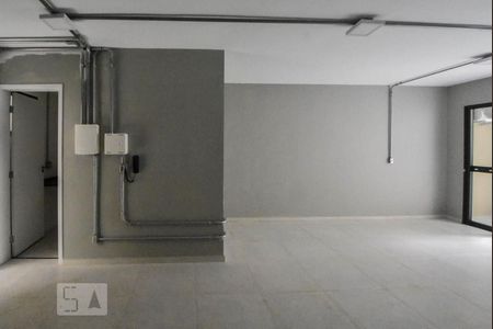 Salas de kitnet/studio para alugar com 1 quarto, 38m² em Santo Amaro, São Paulo