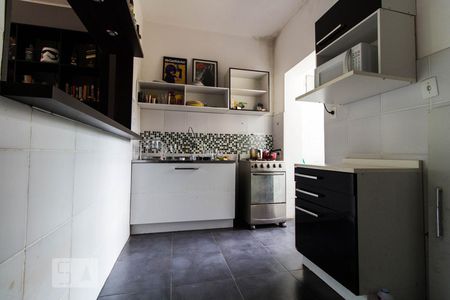 Cozinha de apartamento para alugar com 1 quarto, 54m² em Petrópolis, Porto Alegre