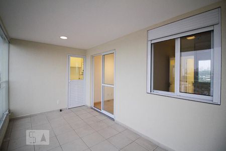 Varanda de apartamento à venda com 2 quartos, 60m² em Vila Ipojuca, São Paulo