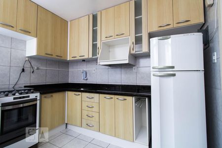 Cozinha de apartamento para alugar com 1 quarto, 57m² em Jardim Botânico, Porto Alegre