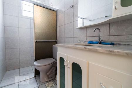 Banheiro de apartamento para alugar com 1 quarto, 57m² em Jardim Botânico, Porto Alegre