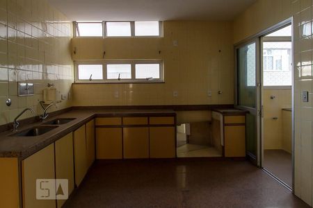 Cozinha de apartamento à venda com 4 quartos, 220m² em Gutierrez, Belo Horizonte