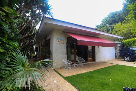 Fachada de casa à venda com 4 quartos, 300m² em Sumaré, São Paulo