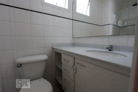 banheiro de apartamento para alugar com 3 quartos, 70m² em Vila Andrade, São Paulo