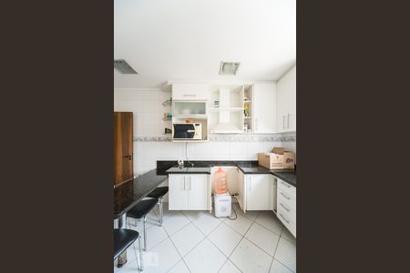 Apartamento à venda com 150m², 3 quartos e 2 vagas Apartamento à venda com 150m², 3 quartos e 2 vagasCozinha