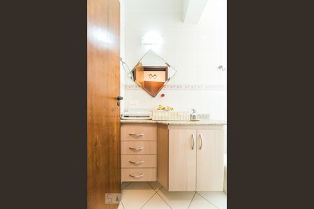 Apartamento à venda com 150m², 3 quartos e 2 vagas Apartamento à venda com 150m², 3 quartos e 2 vagasBanheiro da Suíte 2