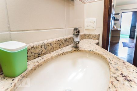 Apartamento à venda com 150m², 3 quartos e 2 vagas Apartamento à venda com 150m², 3 quartos e 2 vagasBanheiro da Suíte 1