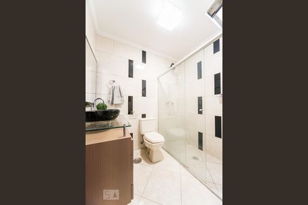 Apartamento à venda com 150m², 3 quartos e 2 vagas Apartamento à venda com 150m², 3 quartos e 2 vagasBanheiro da Suíte 3