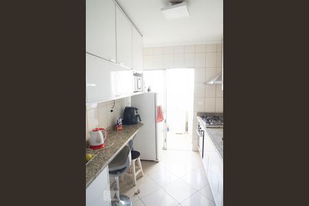 Cozinha  de apartamento à venda com 2 quartos, 67m² em Vila Albertina, São Paulo
