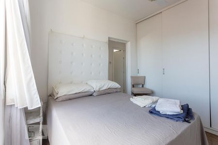 Quarto 2 de apartamento à venda com 2 quartos, 96m² em Rio Branco, Porto Alegre