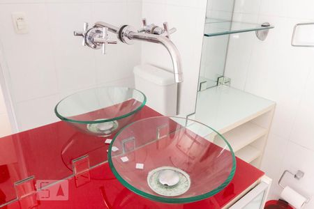 Banheiro suite  de apartamento para alugar com 2 quartos, 70m² em Anália Franco, São Paulo