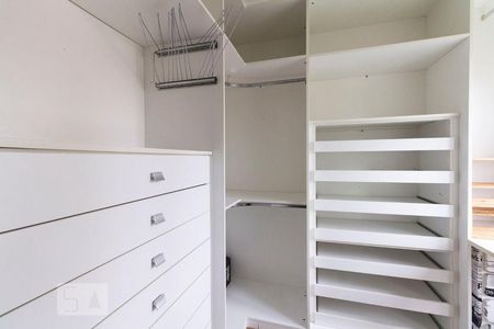 Closet suite  de apartamento para alugar com 2 quartos, 70m² em Anália Franco, São Paulo