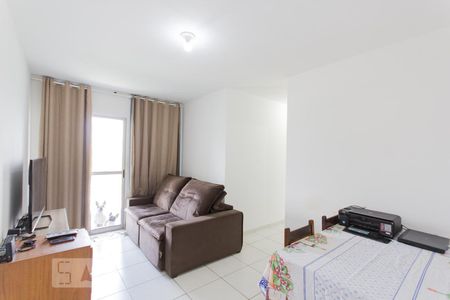 Sala de apartamento para alugar com 2 quartos, 55m² em Taquara, Rio de Janeiro