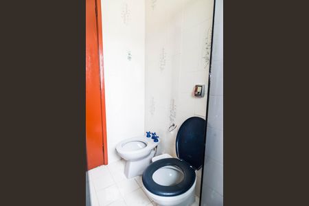 Banheiro de apartamento à venda com 2 quartos, 220m² em Santana, Porto Alegre