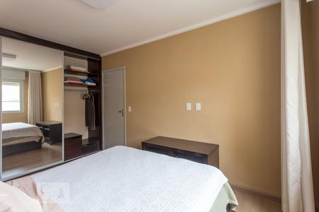 Quarto 2 de apartamento para alugar com 2 quartos, 70m² em São João, Porto Alegre