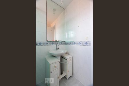Banheiro social de apartamento para alugar com 1 quarto, 52m² em Vila Mascote, São Paulo
