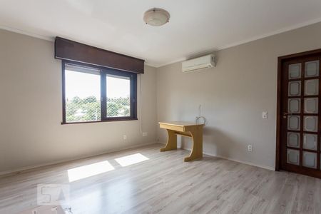 Sala de apartamento para alugar com 3 quartos, 85m² em Jardim do Salso, Porto Alegre