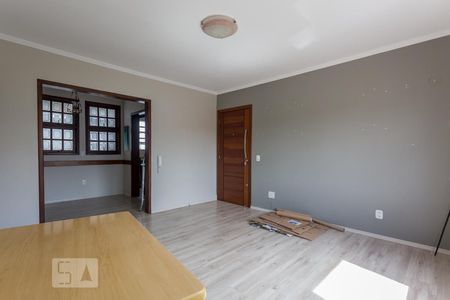 Sala de apartamento para alugar com 3 quartos, 85m² em Jardim do Salso, Porto Alegre