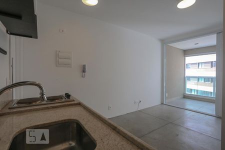 Sala Cozinha de apartamento para alugar com 1 quarto, 39m² em Pinheiros, São Paulo