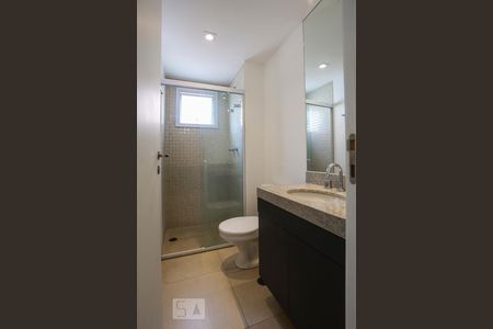 Banheiro Suite de apartamento para alugar com 1 quarto, 39m² em Pinheiros, São Paulo