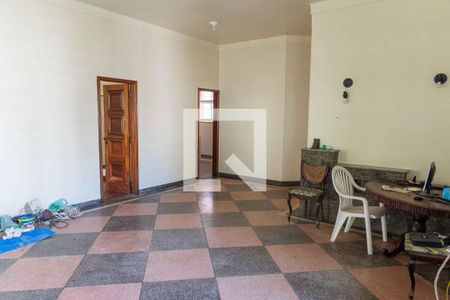 Sala de casa à venda com 5 quartos, 300m² em Icaraí, Niterói