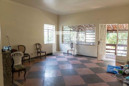 Sala de casa à venda com 5 quartos, 300m² em Icaraí, Niterói