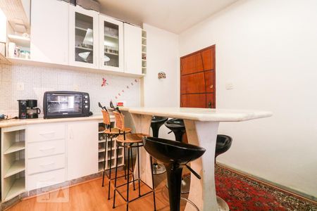 Cozinha de apartamento para alugar com 1 quarto, 30m² em Copacabana, Rio de Janeiro