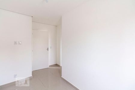 Quarto 1 de casa para alugar com 2 quartos, 70m² em Vila Santa Isabel, São Paulo