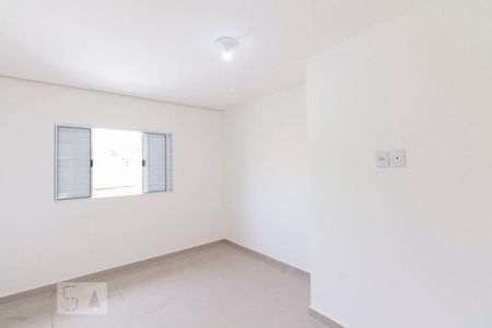 Quarto 2 de casa para alugar com 2 quartos, 70m² em Vila Santa Isabel, São Paulo