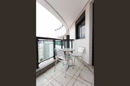 Sacada de apartamento à venda com 1 quarto, 69m² em Paraíso, São Paulo