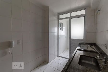 Cozinha de apartamento à venda com 3 quartos, 77m² em Jardim Flor da Montanha, Guarulhos