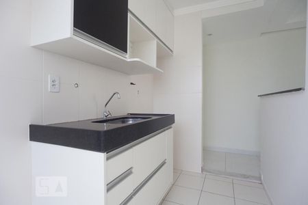 Cozinha de apartamento à venda com 2 quartos, 45m² em Loteamento Parque São Martinho, Campinas