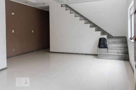 Sala de casa à venda com 3 quartos, 163m² em Vila Santo Estéfano, São Paulo