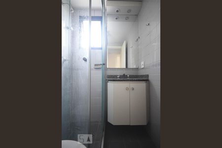 Banheiro suíte de apartamento à venda com 3 quartos, 90m² em Vila Andrade, São Paulo