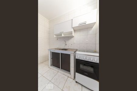 Cozinha de apartamento para alugar com 1 quarto, 50m² em Centro, Campinas