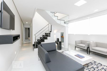 Sala de apartamento à venda com 2 quartos, 150m² em Savassi, Belo Horizonte