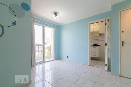 Sala de apartamento para alugar com 2 quartos, 50m² em Vila Firmiano Pinto, São Paulo