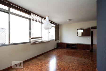 Sala de apartamento para alugar com 3 quartos, 92m² em Bela Vista, São Paulo