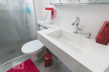 Banheiro  de apartamento para alugar com 2 quartos, 60m² em Aclimação, São Paulo